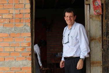 Nicholas Kristof in Vietnam.